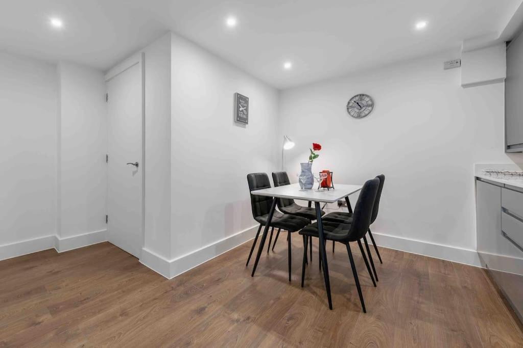 Holiday Home Sleep 8 Central London 9Elms Ngoại thất bức ảnh