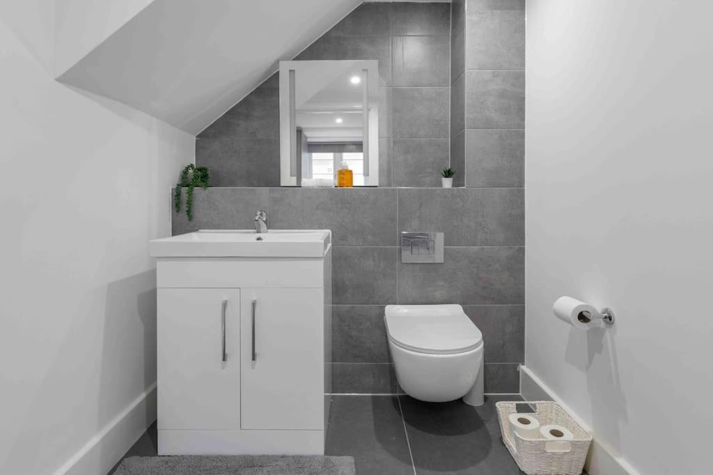 Holiday Home Sleep 8 Central London 9Elms Ngoại thất bức ảnh